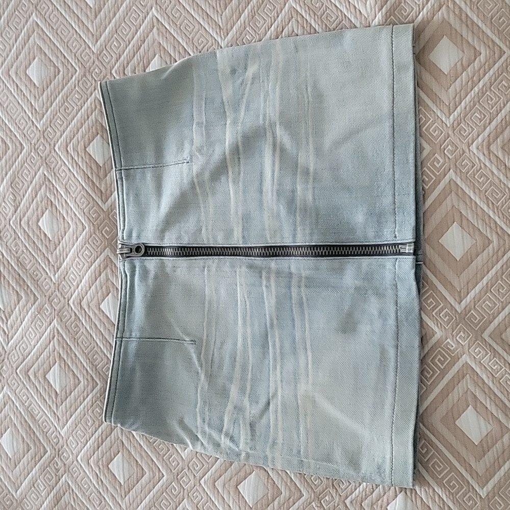 Juicy Couture jean skirt, Size 25 (S).